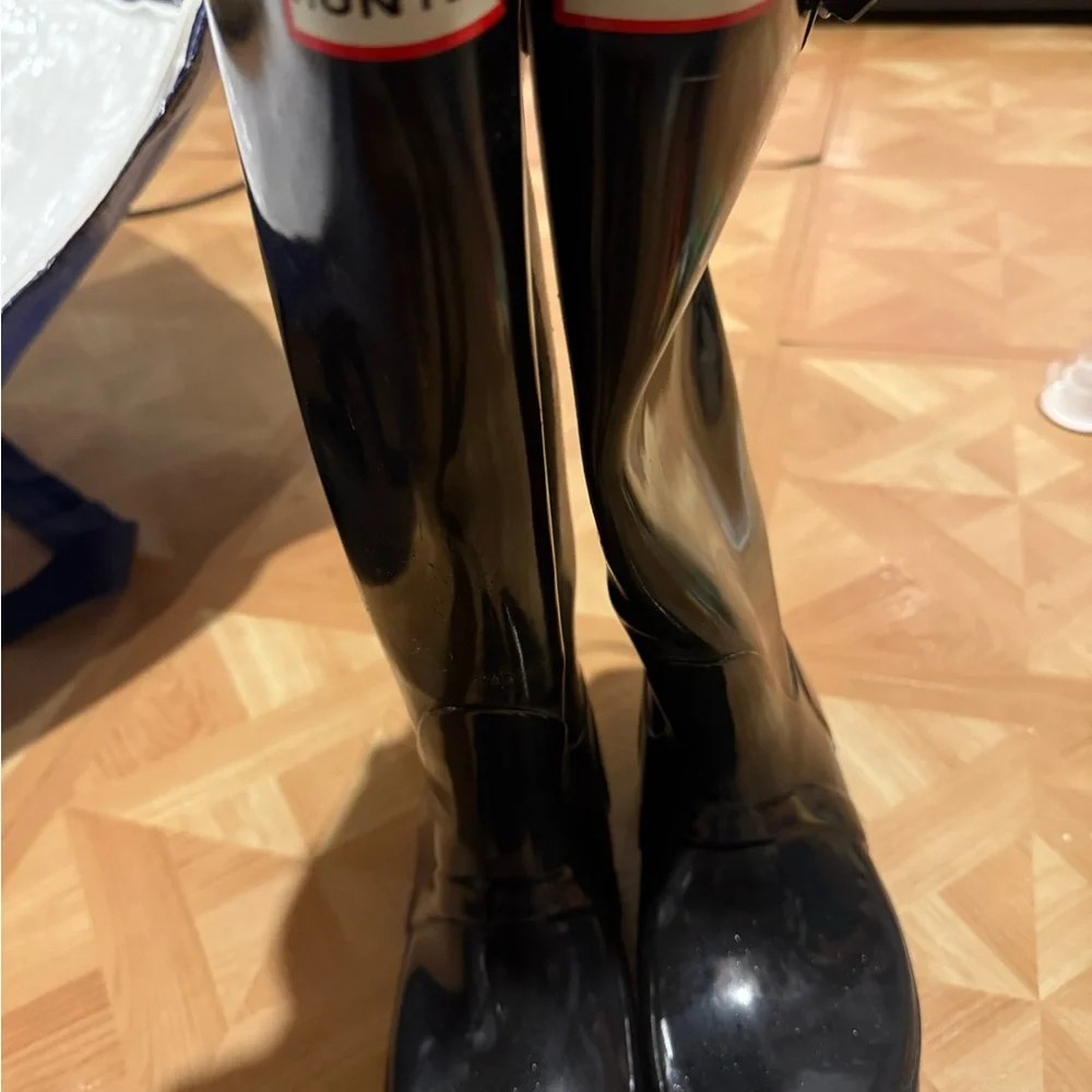 Hunter Black Gloss Rain Boots